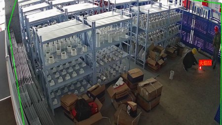 AI视频监控：仓库安全守护神，火焰识别技术守护每一刻